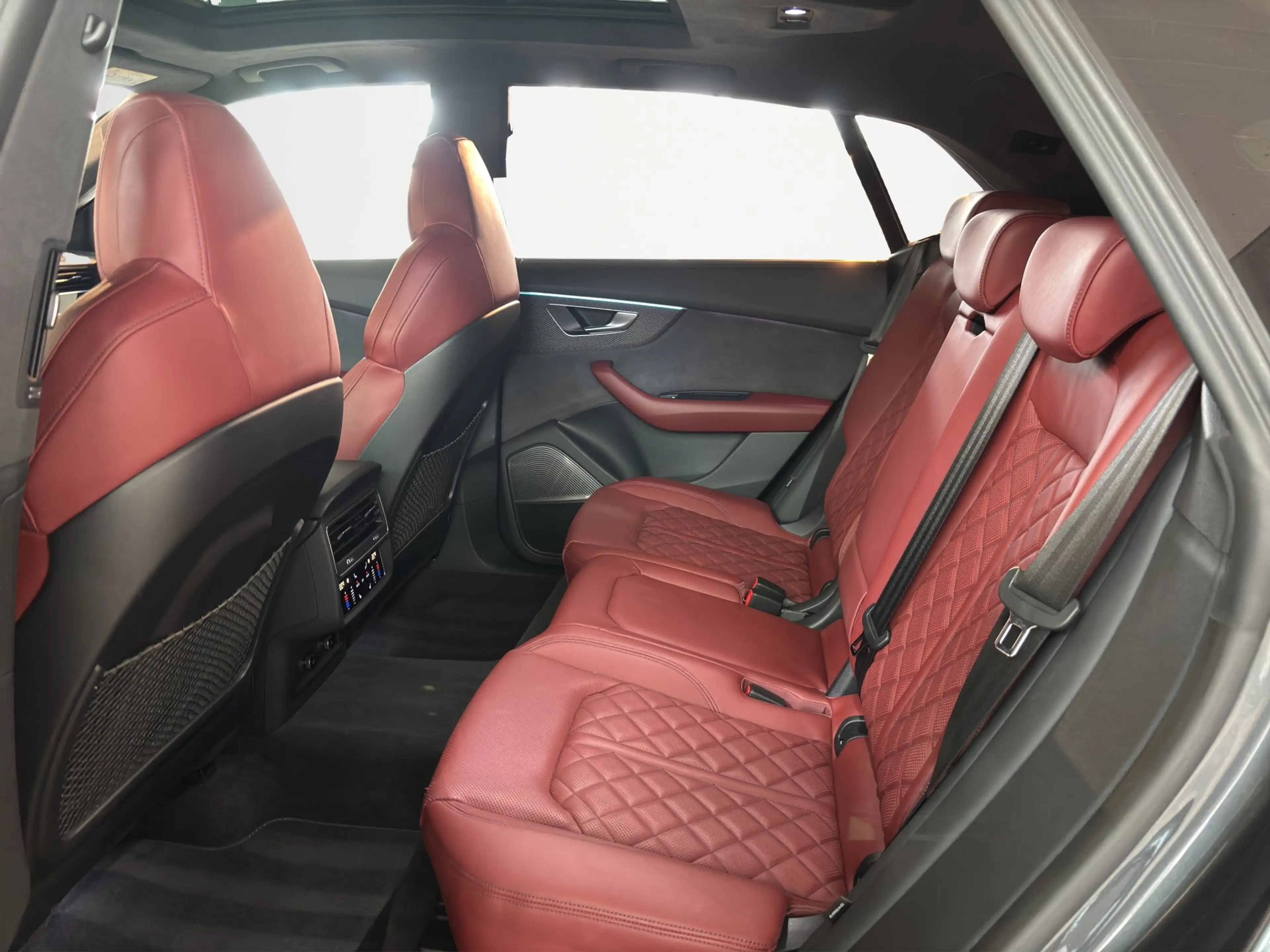 Audi SQ8 4.0 TFSI quattro B&O Advanced Klima Navi Leder — photo 14