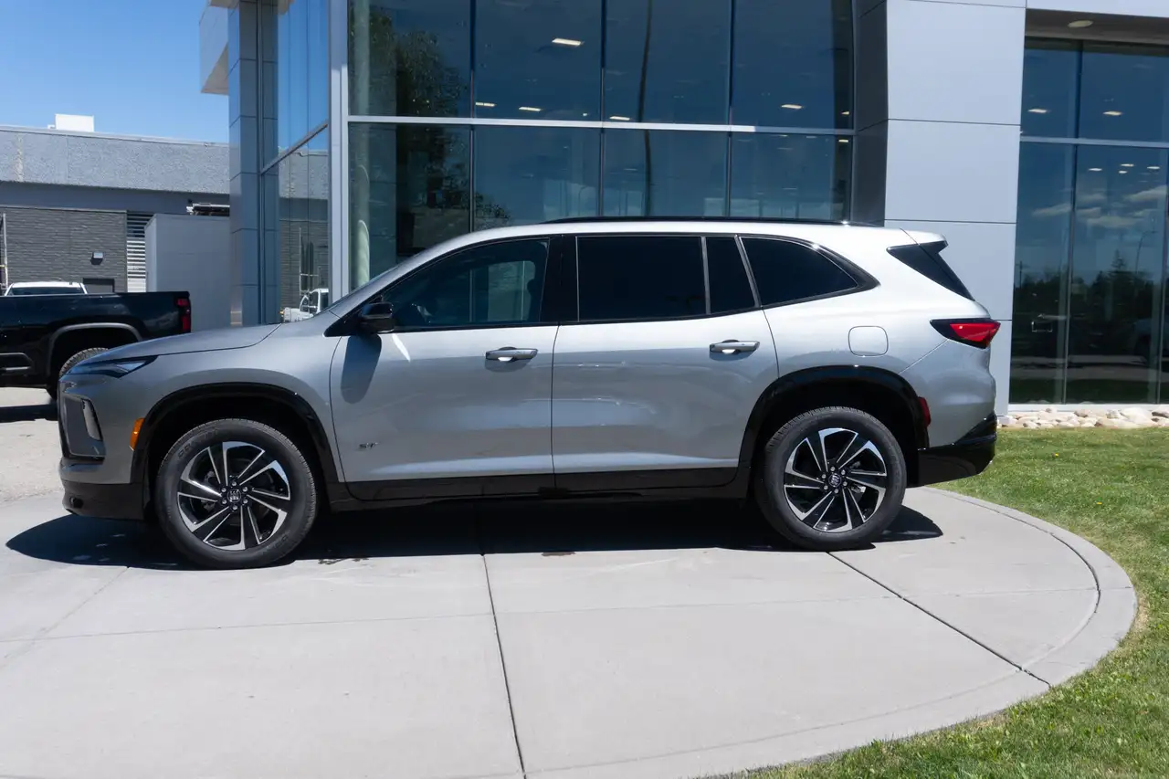 Buick Enclave photo Buick Enclave