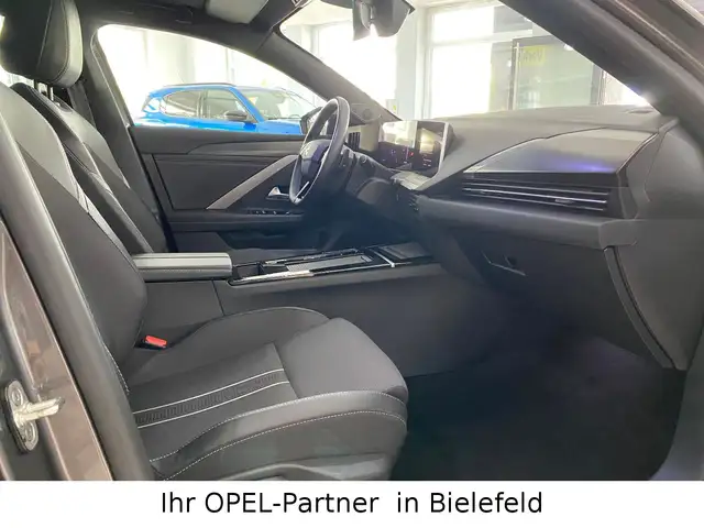 Opel Astra view 13