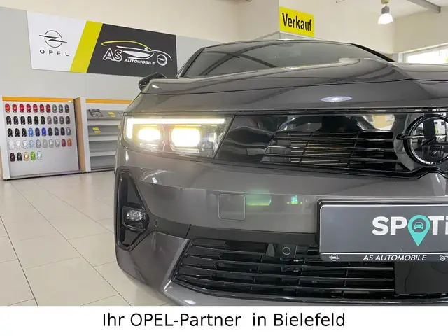 Opel Astra view 6