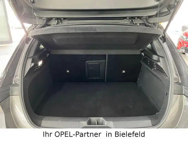 Opel Astra view 15