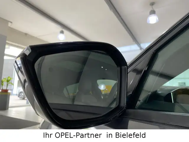 Opel Astra view 8