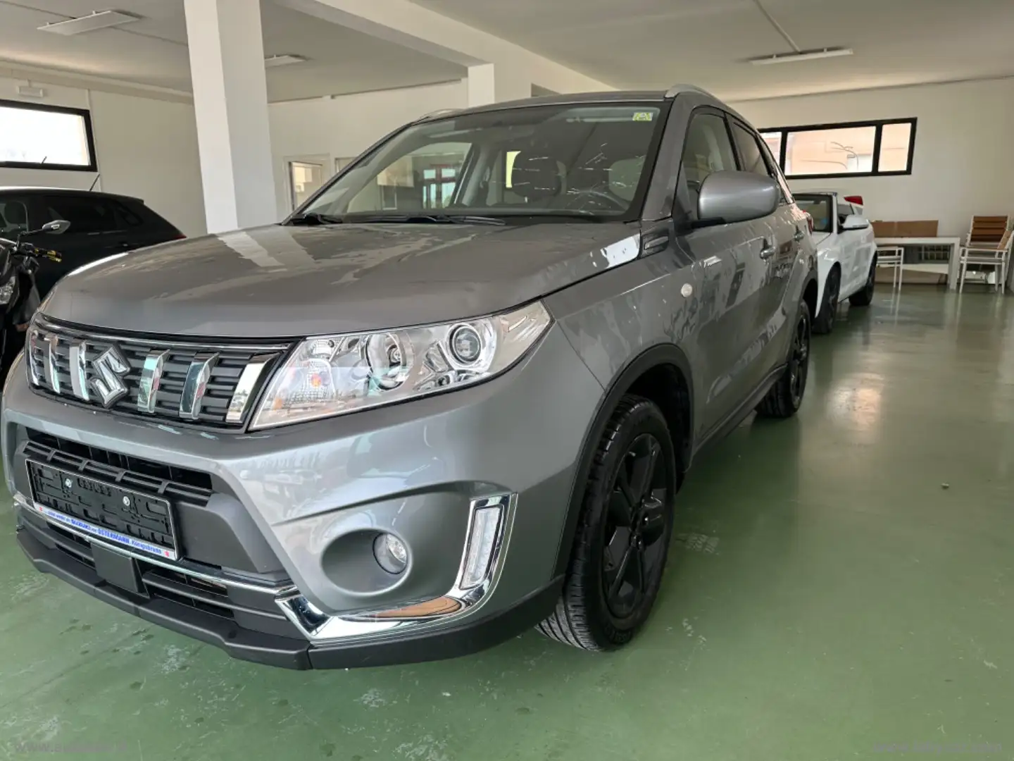 Suzuki Vitara 1.0 Boosterjet Starview DANNI GRANDINE Grigio - 2