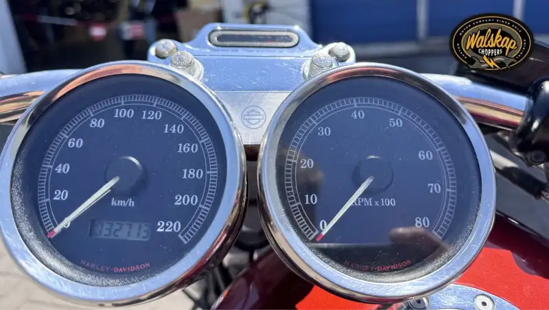 Harley-Davidson SPORTSTER 883 - foto 8