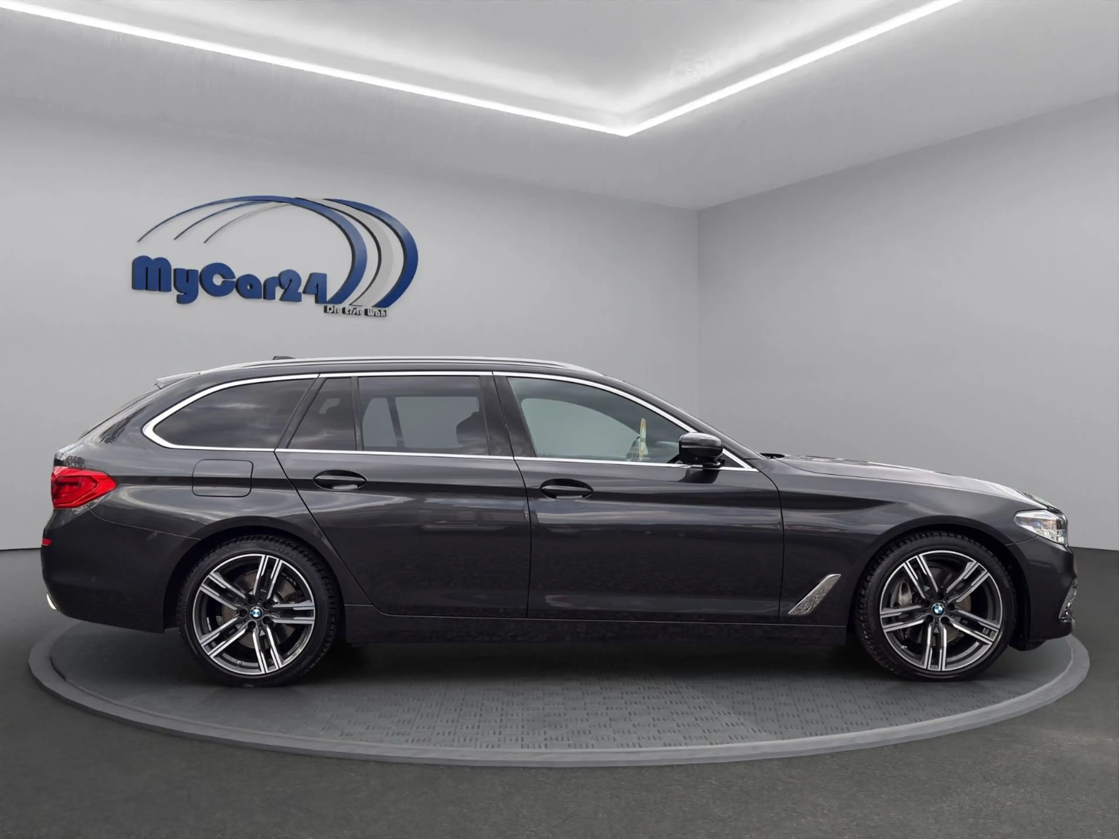 BMW 540 d xDrive°Leder°Virt.C°Pano°Cam°Garantie — photo 12