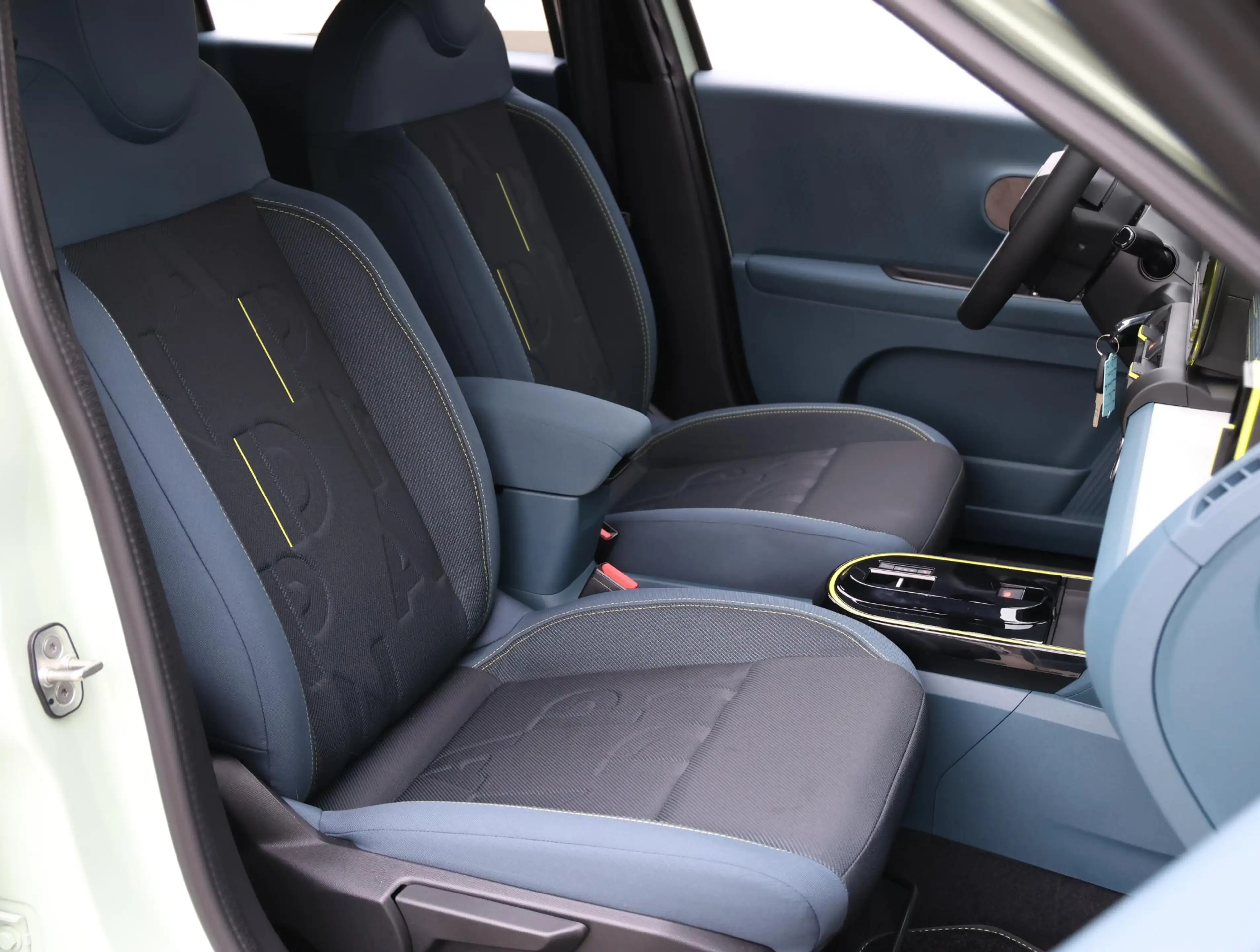Fiat Grande Panda 1.2 110pk Hybrid ICON | Apple Carplay / Android Au — photo 9