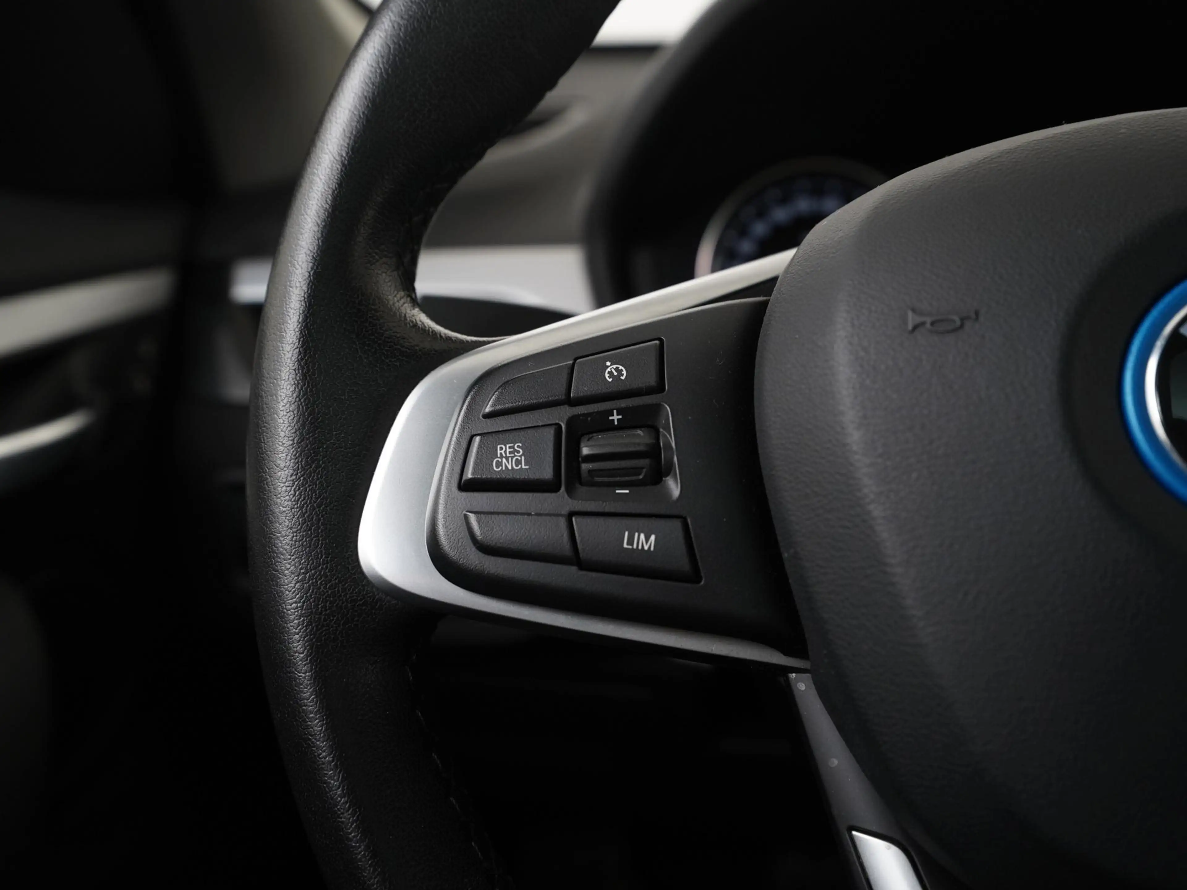 BMW X1 xDrive25e Sport Line | Panoramadak | Camera | Zond — photo 7