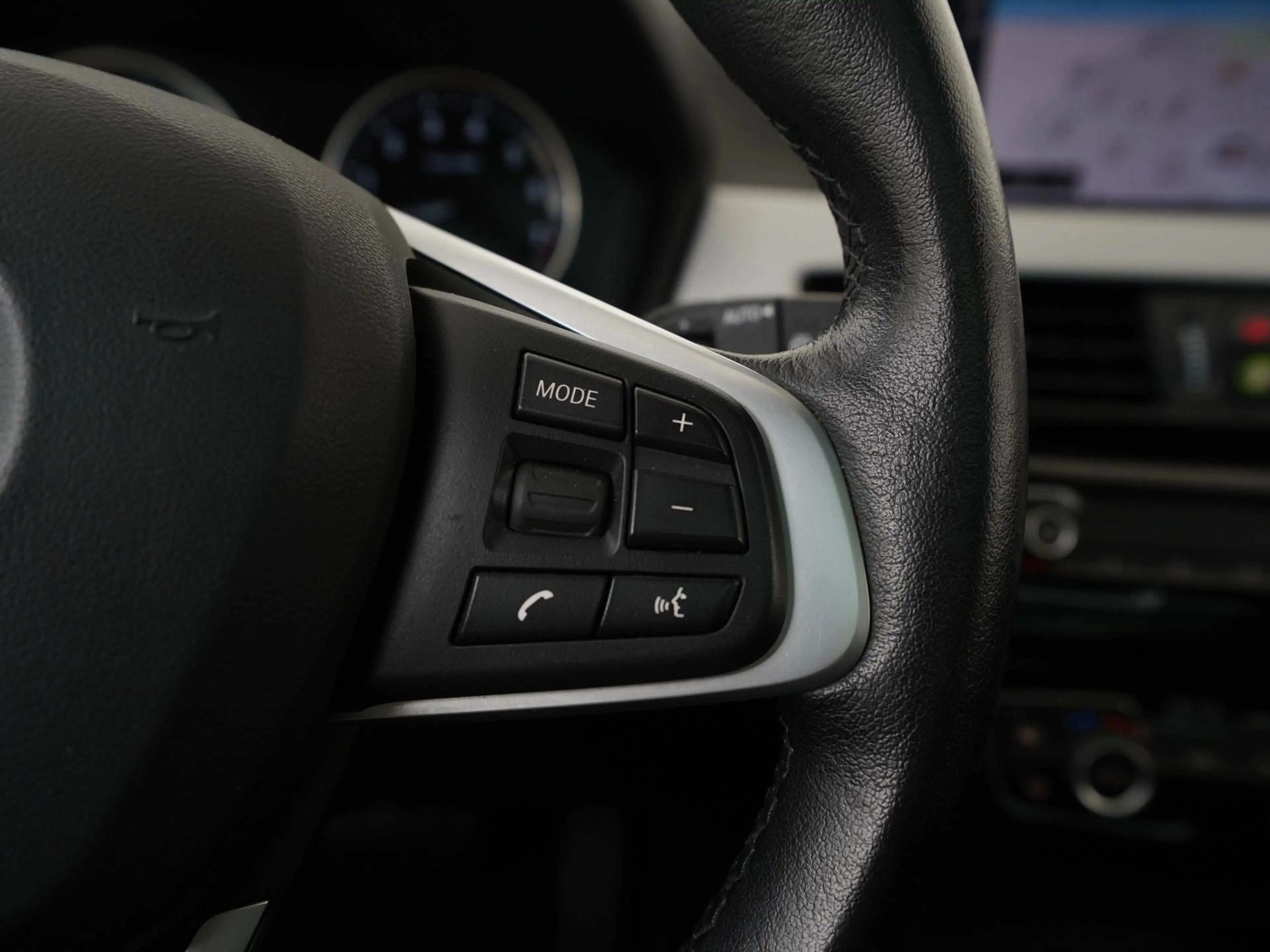 BMW X1 xDrive25e Sport Line | Panoramadak | Camera | Zond — photo 9