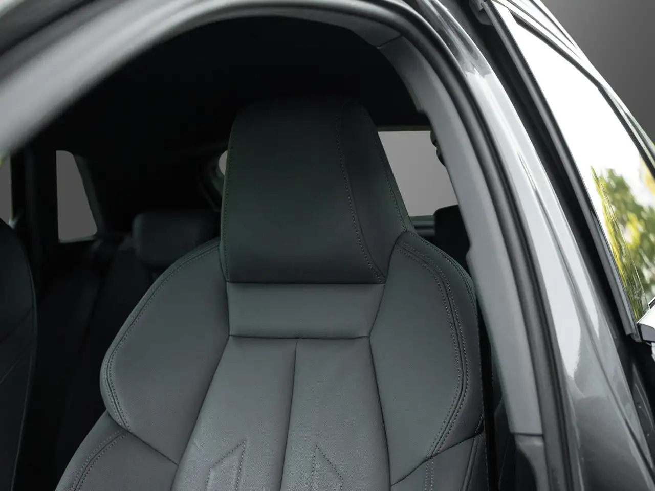 Audi A3 Sportback S line Optik-Paket schwarz+ AHK DSP, миниатюра 29