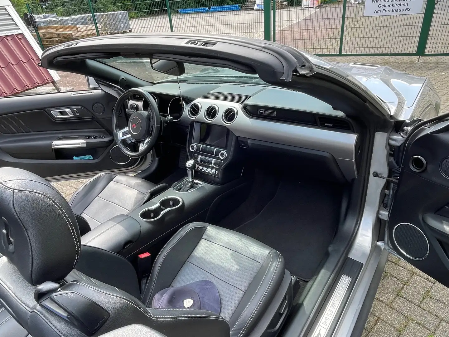 Ford Mustang Mustang Cabrio 2.3 Eco Boost Ezüst - 2