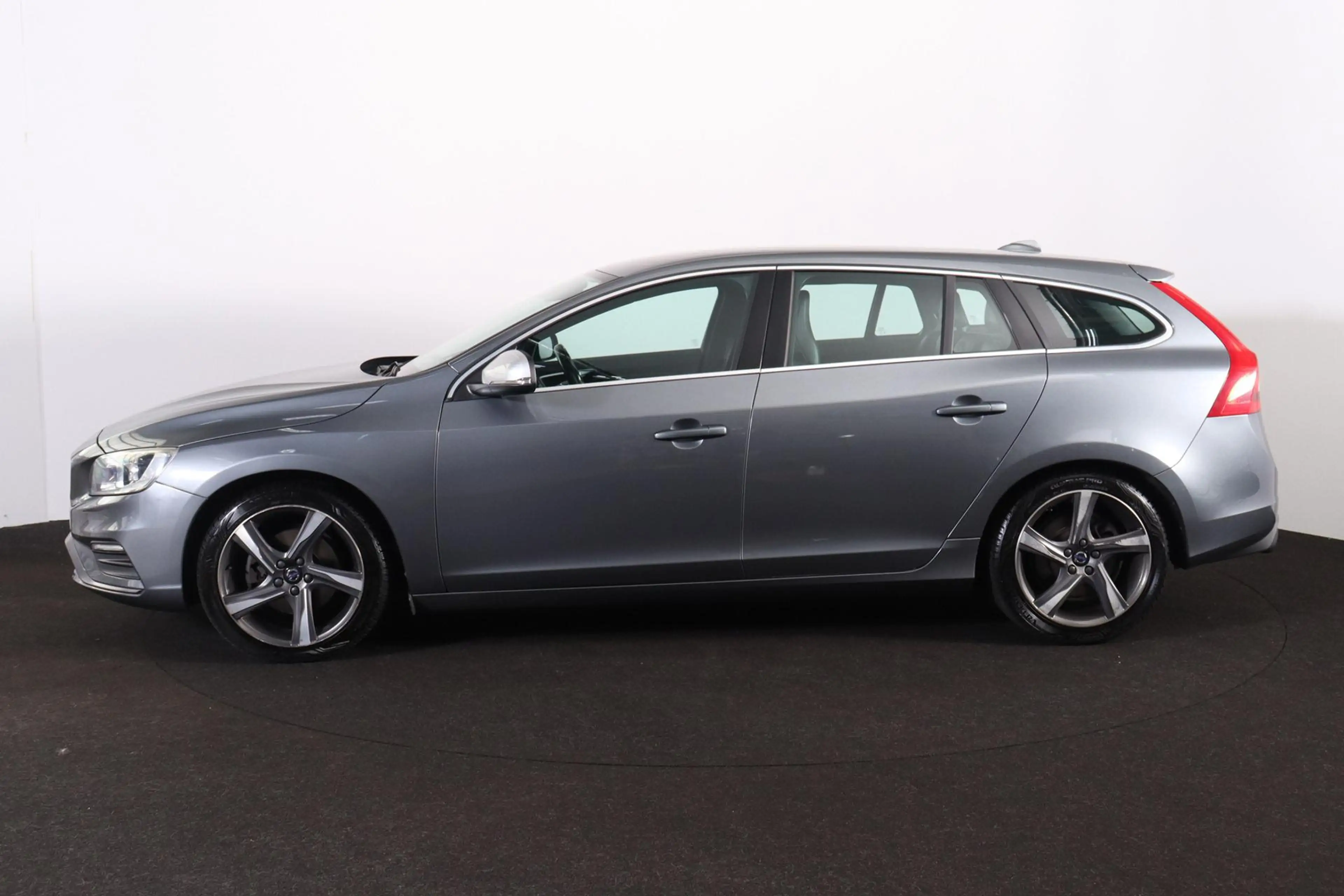 Volvo V60 T3 R-Design - Cruise control - Parkeersensoren ach — photo 3