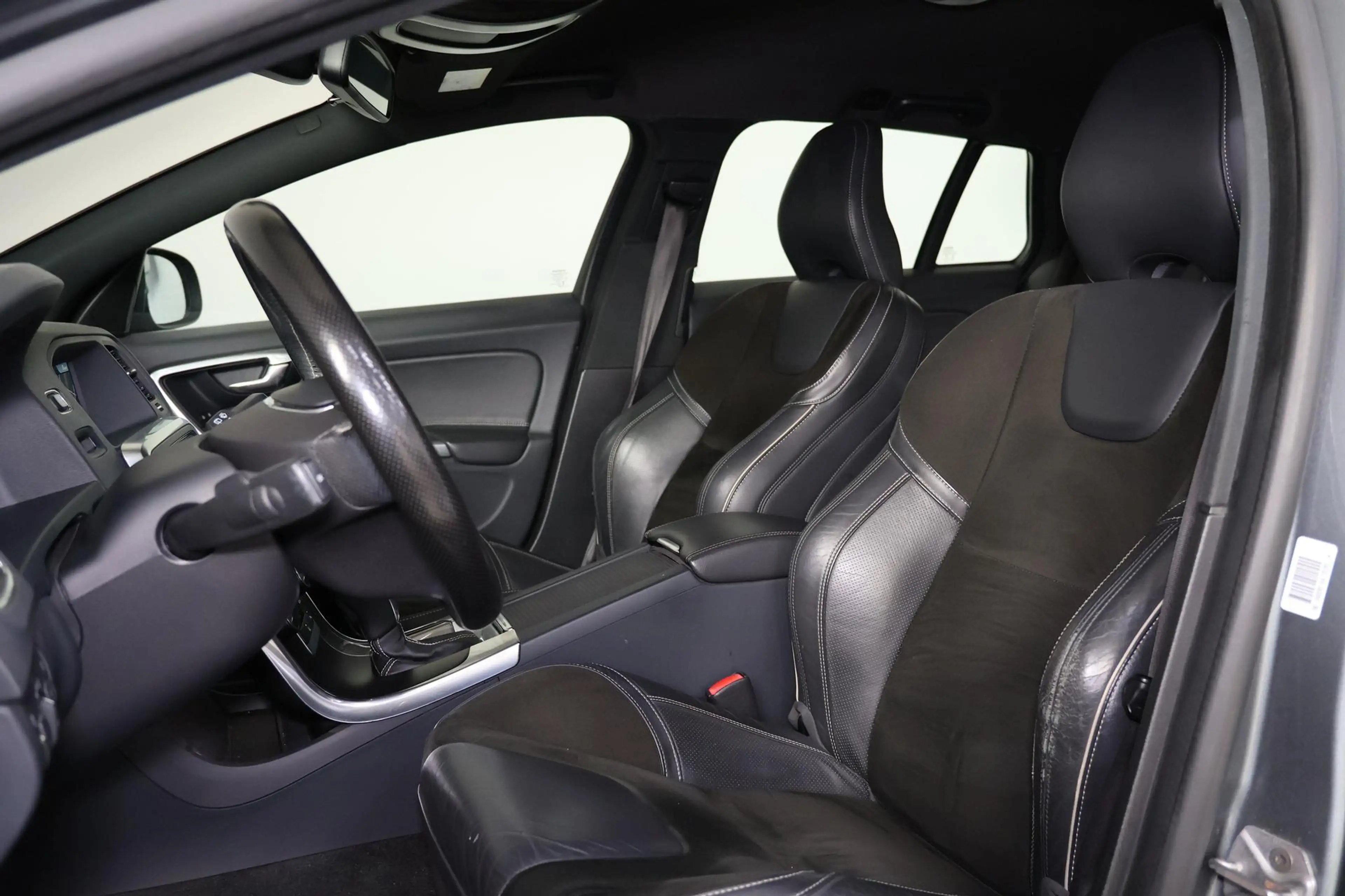 Volvo V60 T3 R-Design - Cruise control - Parkeersensoren ach — photo 12