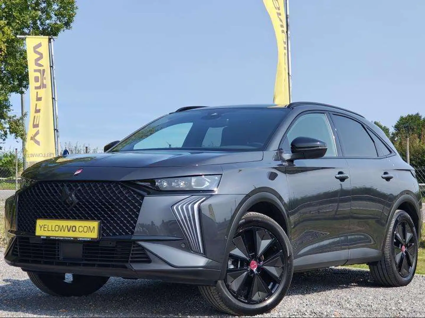 DS Automobiles DS 7 Crossback Performance Line / EAT8 / HDi Grigio - 1