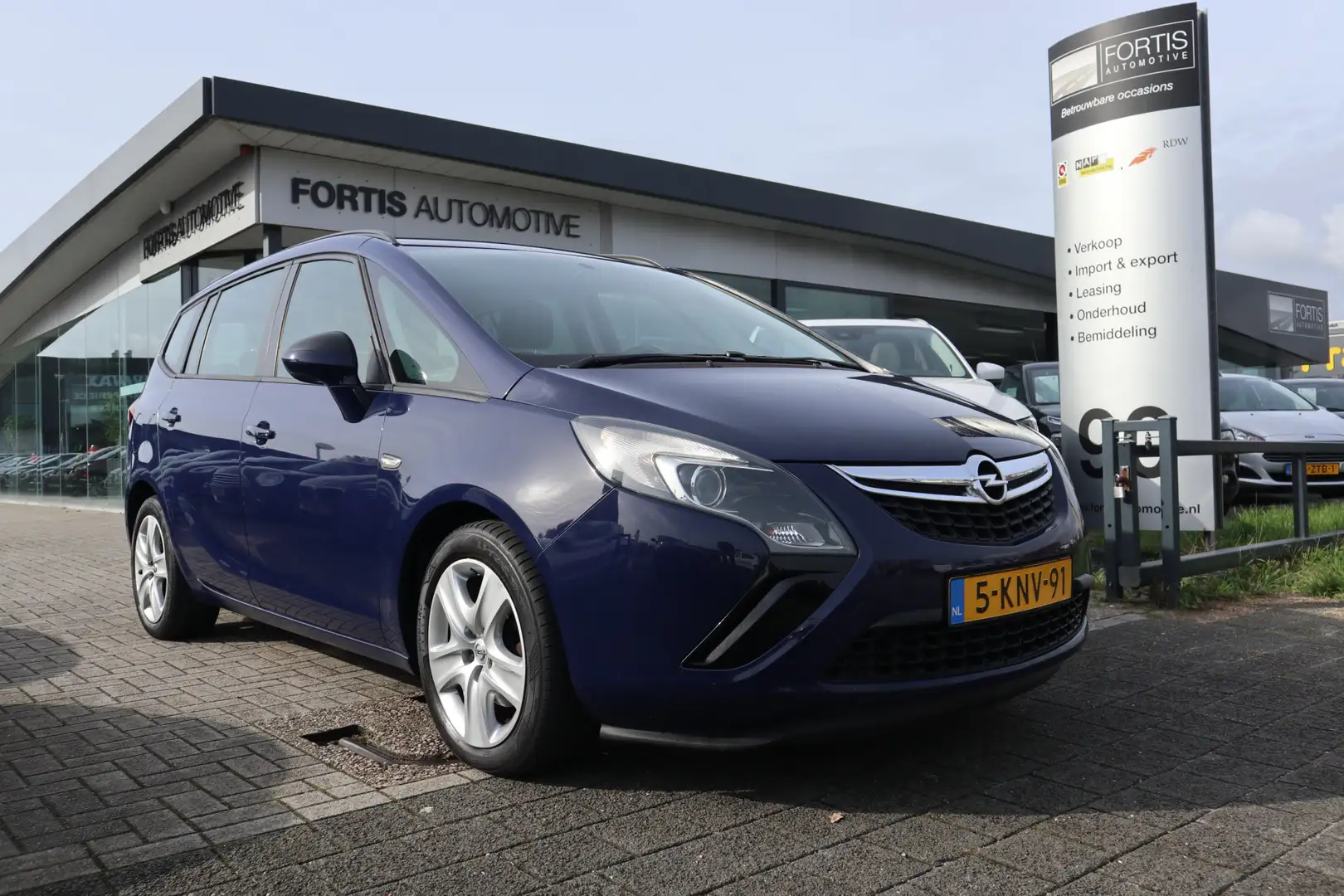 Opel Zafira Tourer 1.4 Berlin 7p. NL Auto/ 7 PERSOONS/ Airco/ Trekhaa Blauw - 2