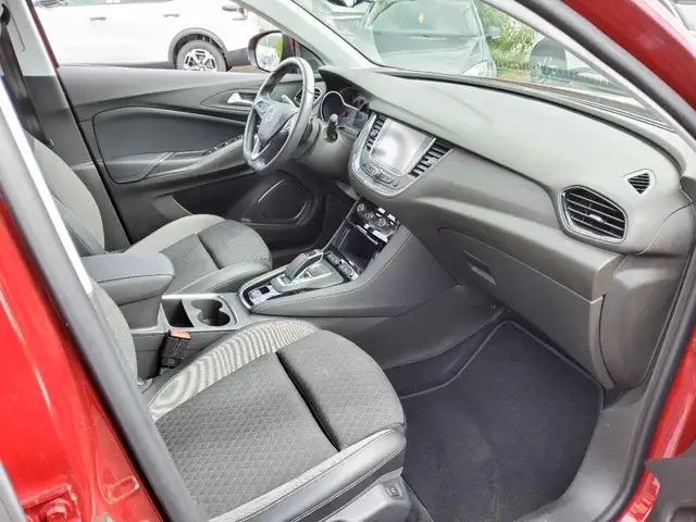 Opel Grandland X view 5