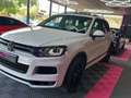 Volkswagen Touareg 3.0 V6 TDI 245 ch 4Motion BlueMotion R-Exclusive Tiptronic A Toit Ouvrant - Sieges et Hayon Elec - Cuir bi-ton - Regulate Bianco - thumbnail 2