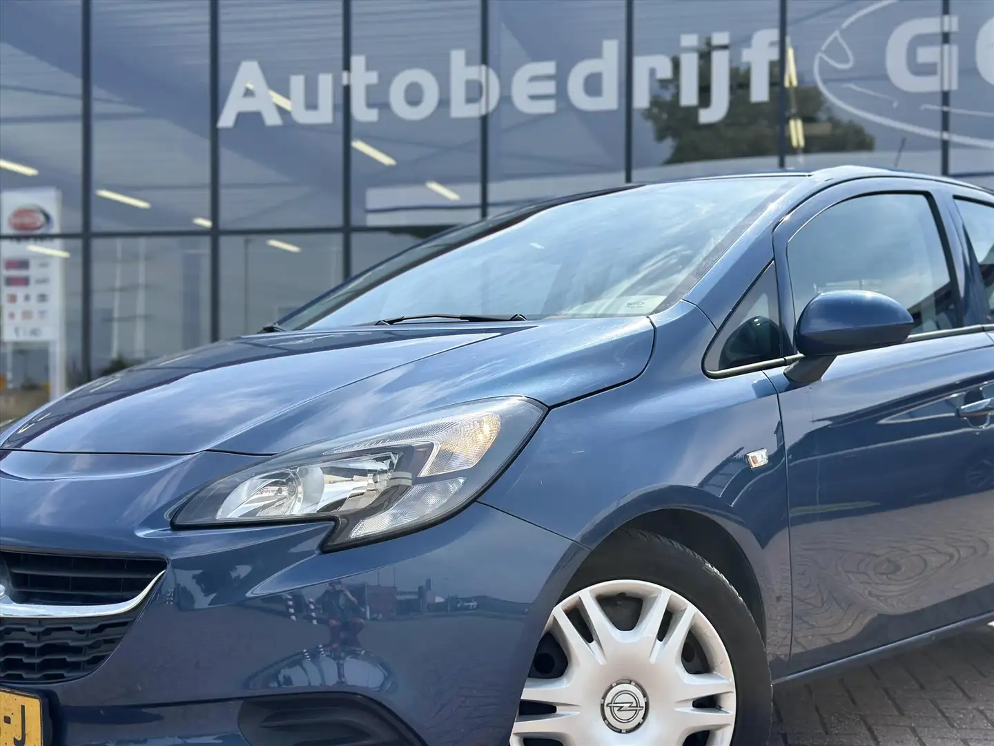 Opel Corsa 1.4 66KW/90PK 5D Blauw - 2