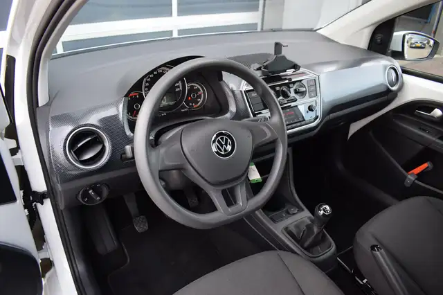 Volkswagen up! view 4