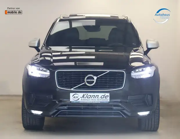 Volvo XC90 view 2