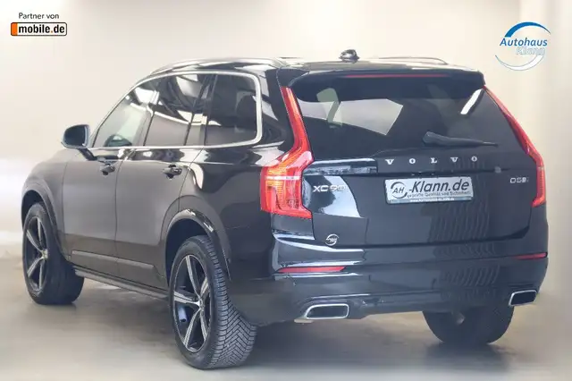 Volvo XC90 view 6