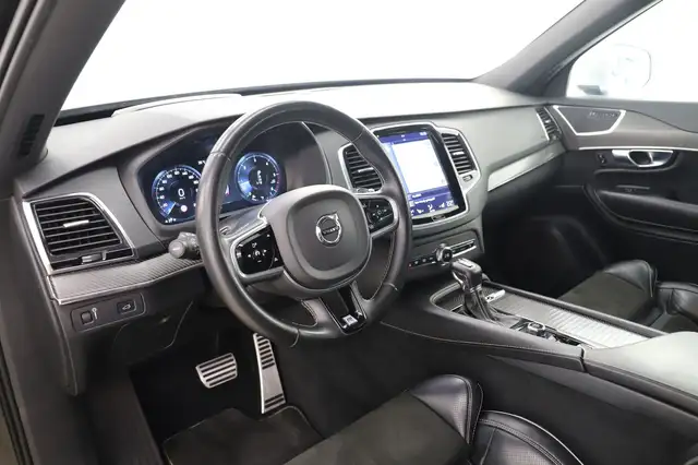 Volvo XC90 view 13