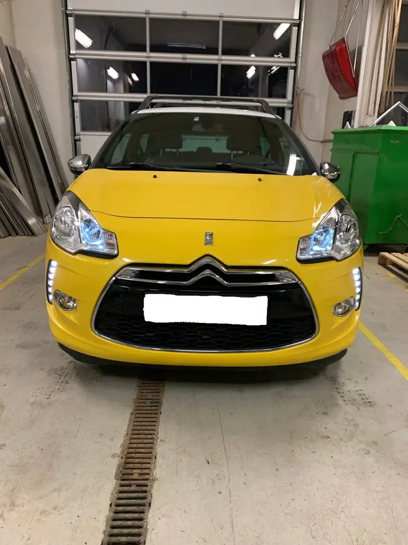 Citroen DS3 DS3 1.6 HDi Sport Chic Geel - 1