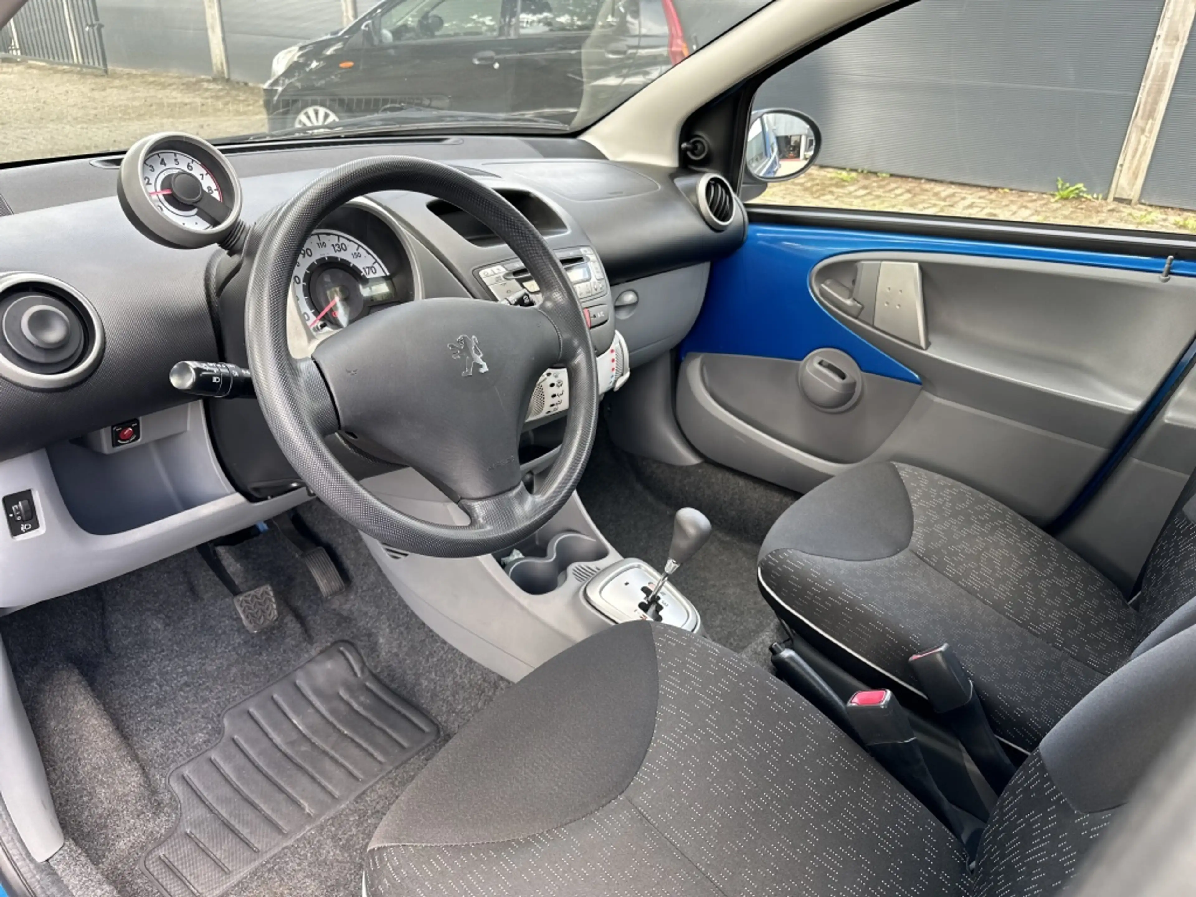 Peugeot 107 1.0-12V XS AUTOMAAT*UNIEKE KM.STAND MET NAP*AIRCO* — photo 11