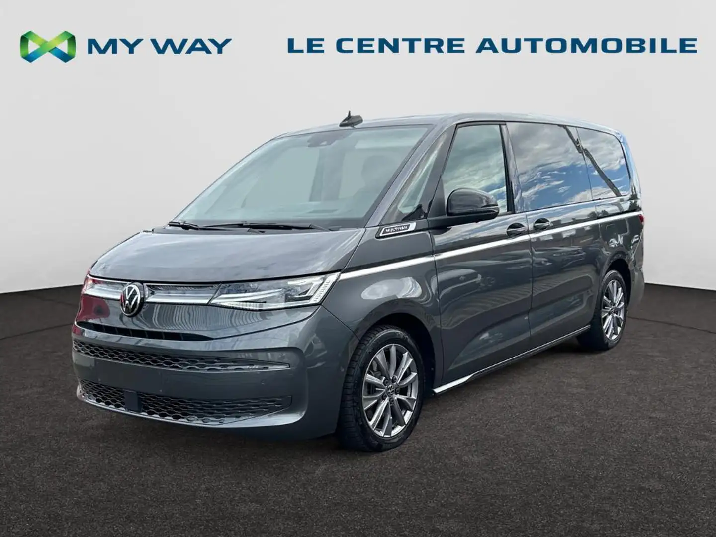 Volkswagen T7 Multivan Multivan Style (Version longue) 1.4 l eHybrid  160kW / 218ch Boîte automatique 6 vitesses DSG Gris - 1