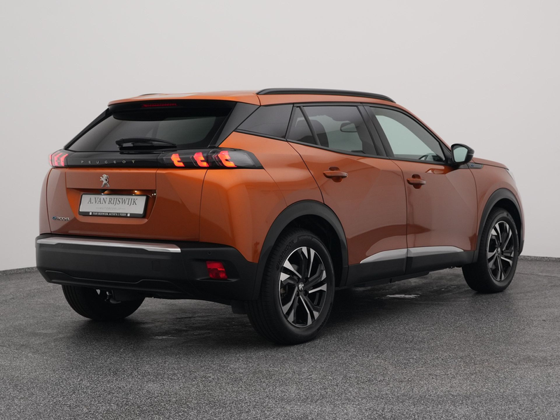 Peugeot e-2008 EV Allure 50 kWh | CAMERA | CARPLAY — photo 7