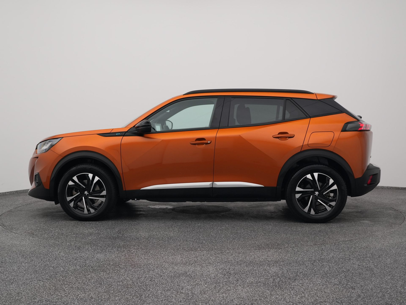 Peugeot e-2008 EV Allure 50 kWh | CAMERA | CARPLAY — photo 14