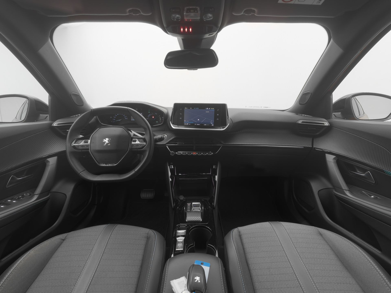 Peugeot e-2008 EV Allure 50 kWh | CAMERA | CARPLAY — photo 3