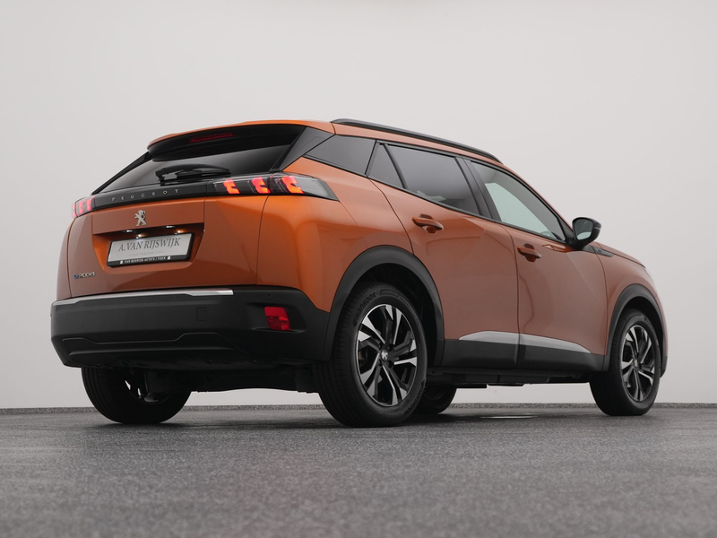 Peugeot e-2008 EV Allure 50 kWh | CAMERA | CARPLAY — photo 17