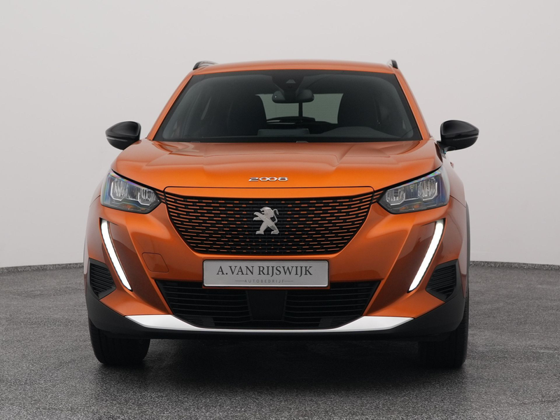 Peugeot e-2008 EV Allure 50 kWh | CAMERA | CARPLAY — photo 10