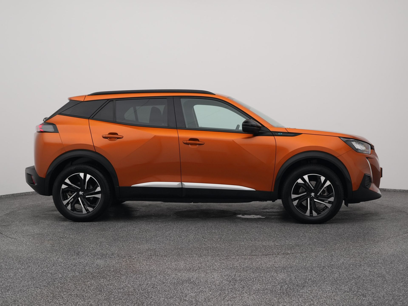 Peugeot e-2008 EV Allure 50 kWh | CAMERA | CARPLAY — photo 15