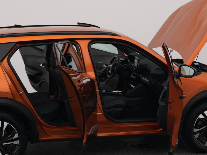 Peugeot e-2008 EV Allure 50 kWh | CAMERA | CARPLAY — photo 35