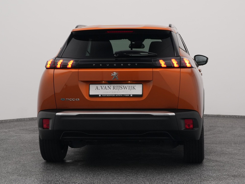 Peugeot e-2008 EV Allure 50 kWh | CAMERA | CARPLAY — photo 11