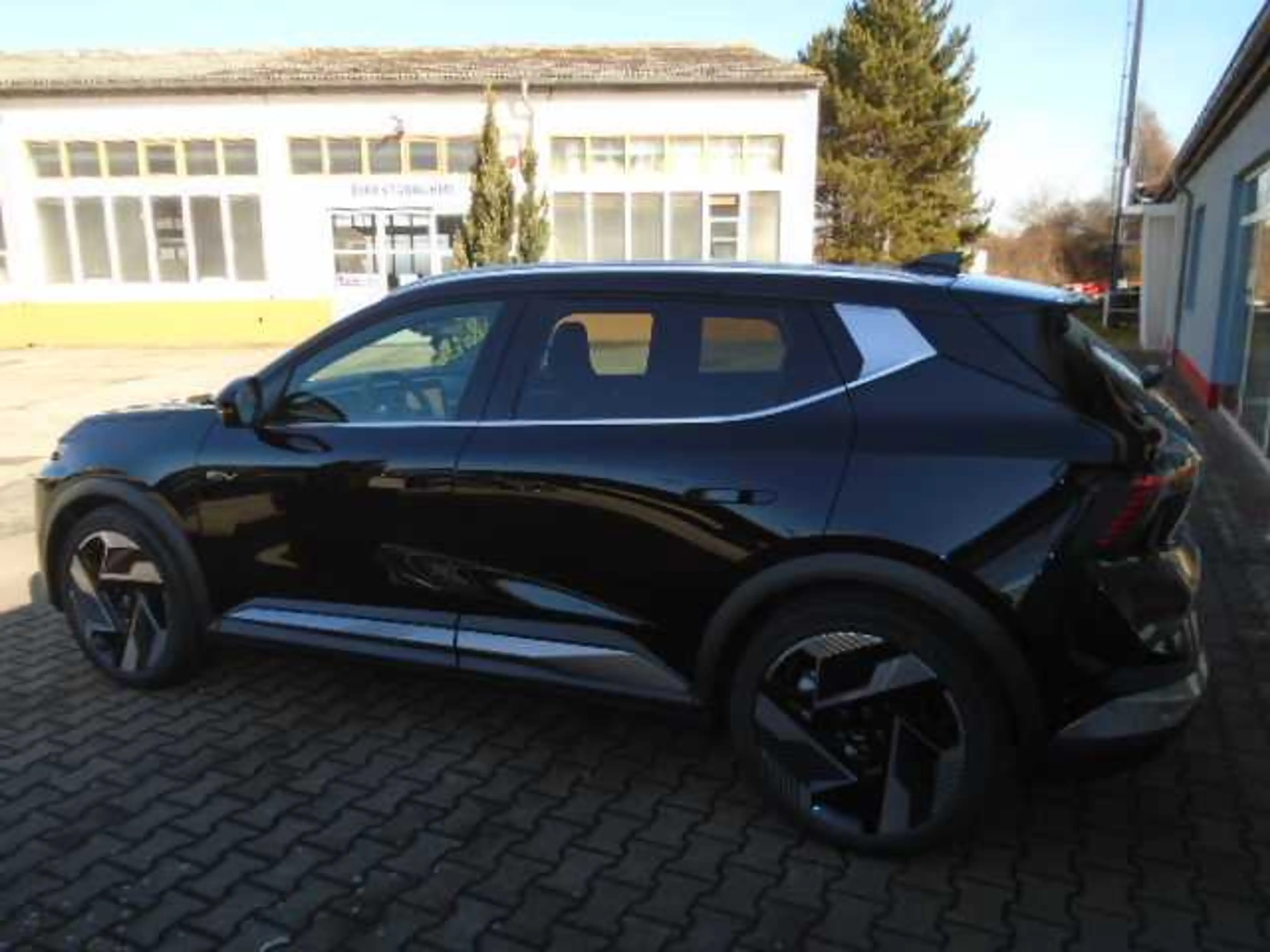Mitsubishi Eclipse Cross Diamant TOP 87 kWh (22kW) — photo 3