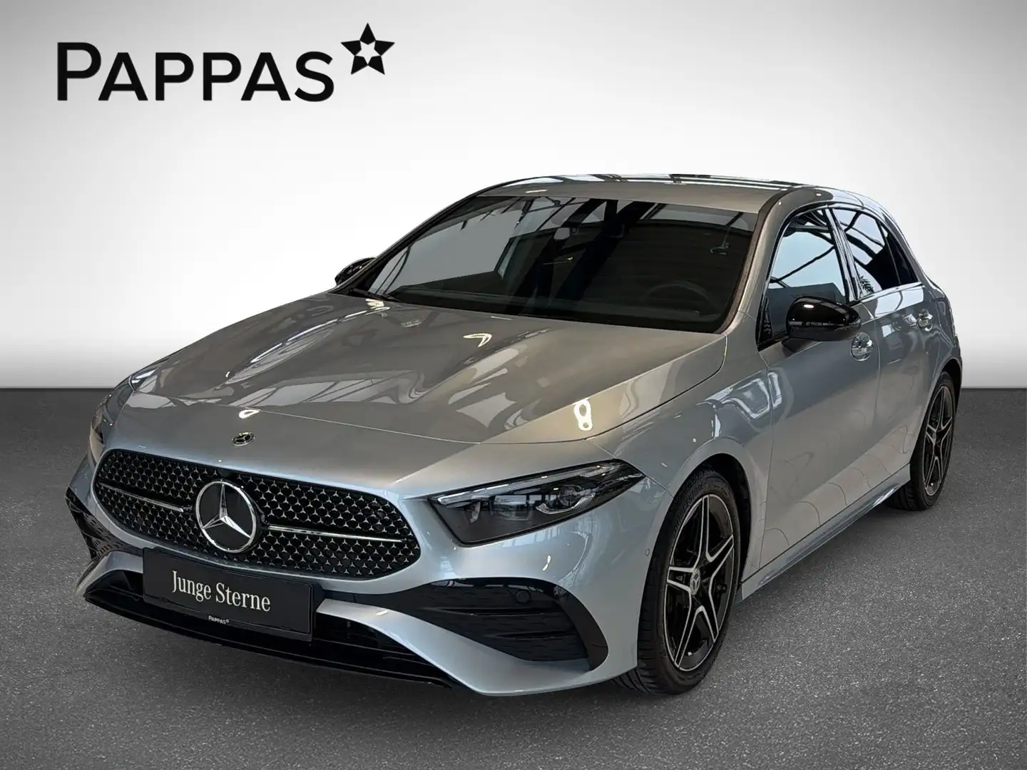 Mercedes-Benz A 200 Kompaktlimousine AMG Line Advanced Plus* Silber - 2