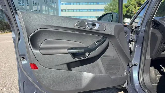 Ford Fiesta view 7