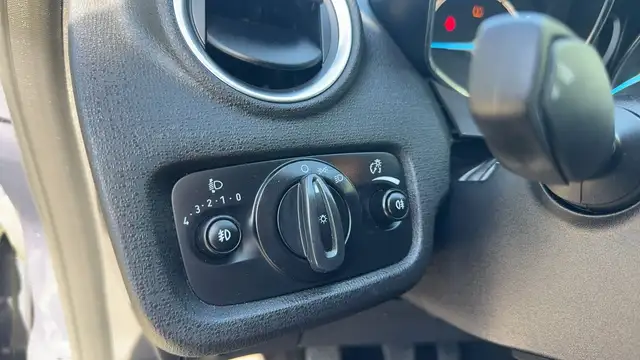 Ford Fiesta view 13