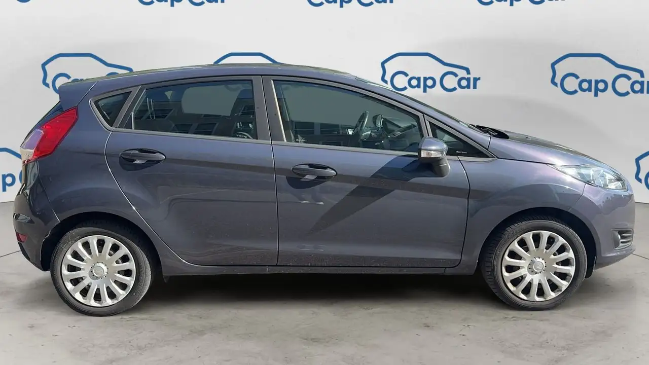 Ford Fiesta 5 portes — photo 4