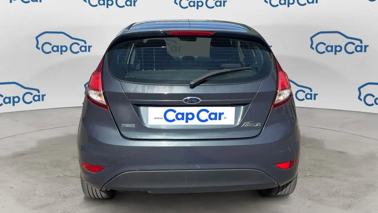 Ford Fiesta 5 portes — photo 3