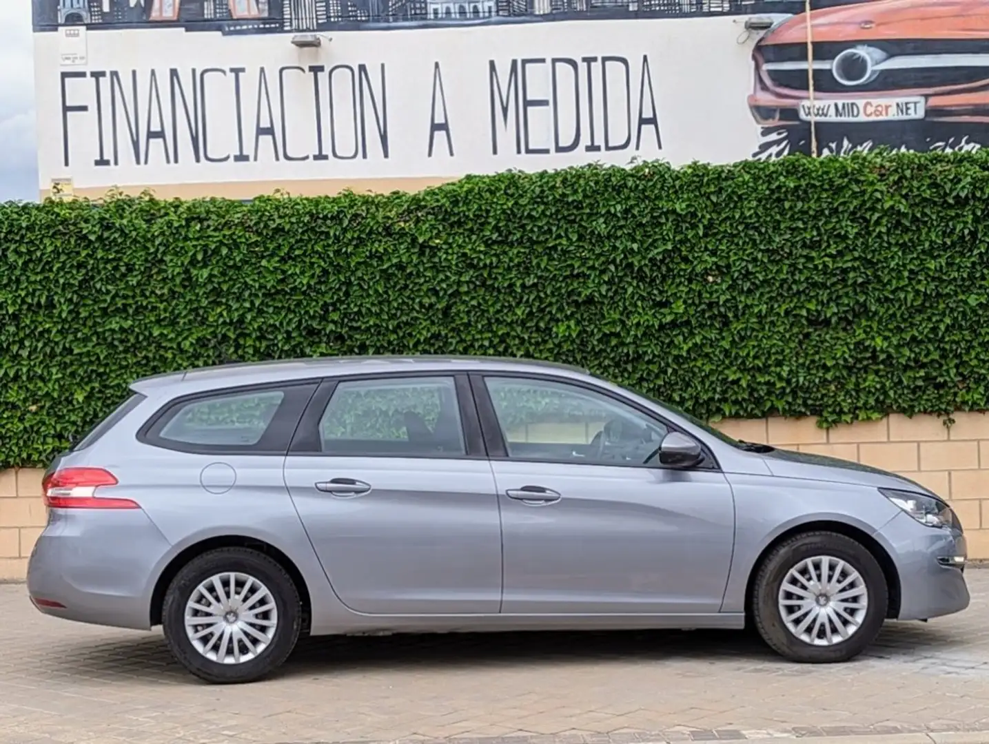 Peugeot 308 SW 1.6 BlueHDi Business Line 100 Gris - 2