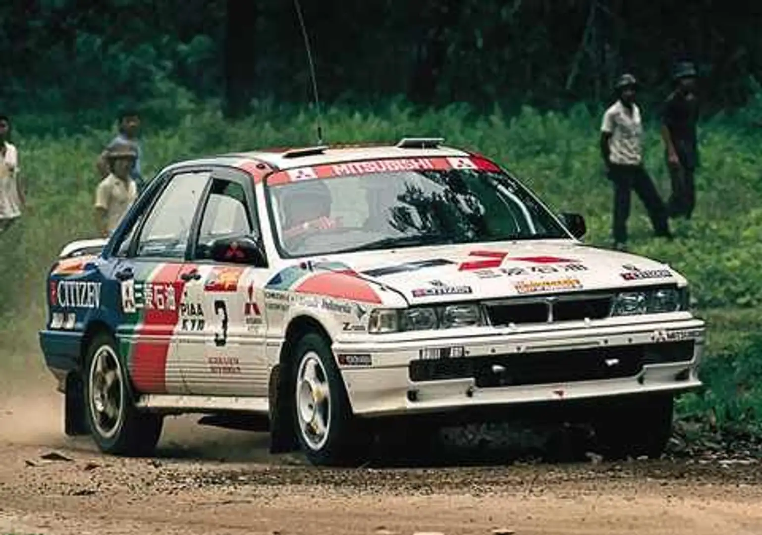 Mitsubishi Galant 4 X 4 2.000 aspirata Білий - 2