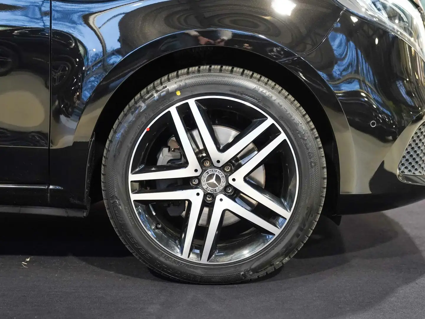 Mercedes-Benz V 250 V 250 d AVANTGARDE Extralang Leder AHK LED ILS Schwarz - 2