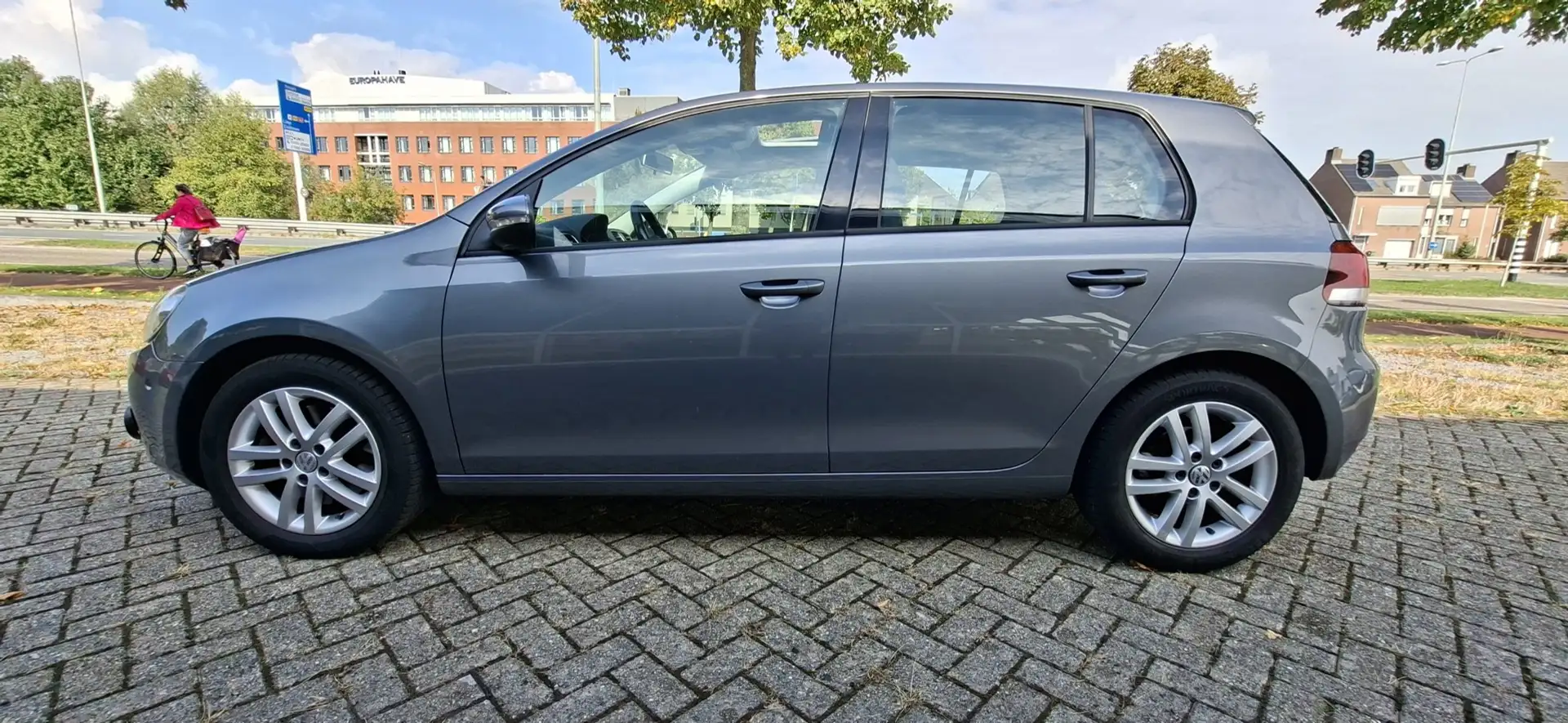 Volkswagen Golf 1.4 TSI Comfortline automaat/schuifdak/ECC Grijs - 2