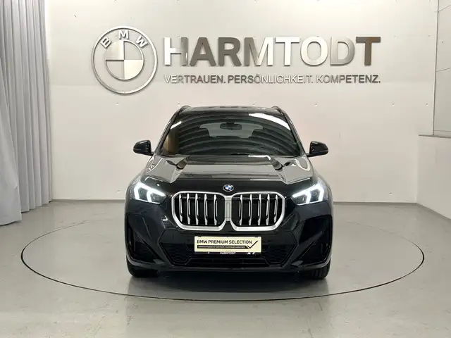 BMW X1 view 6