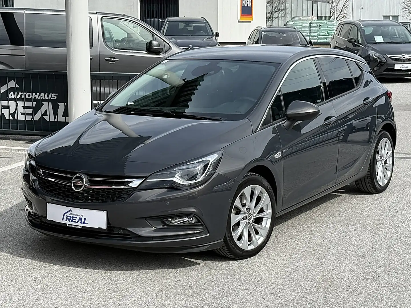 Opel Astra 1,6 CDTI Ecotec Innovation / 1. Besitz / wenig KM! Grau - 1