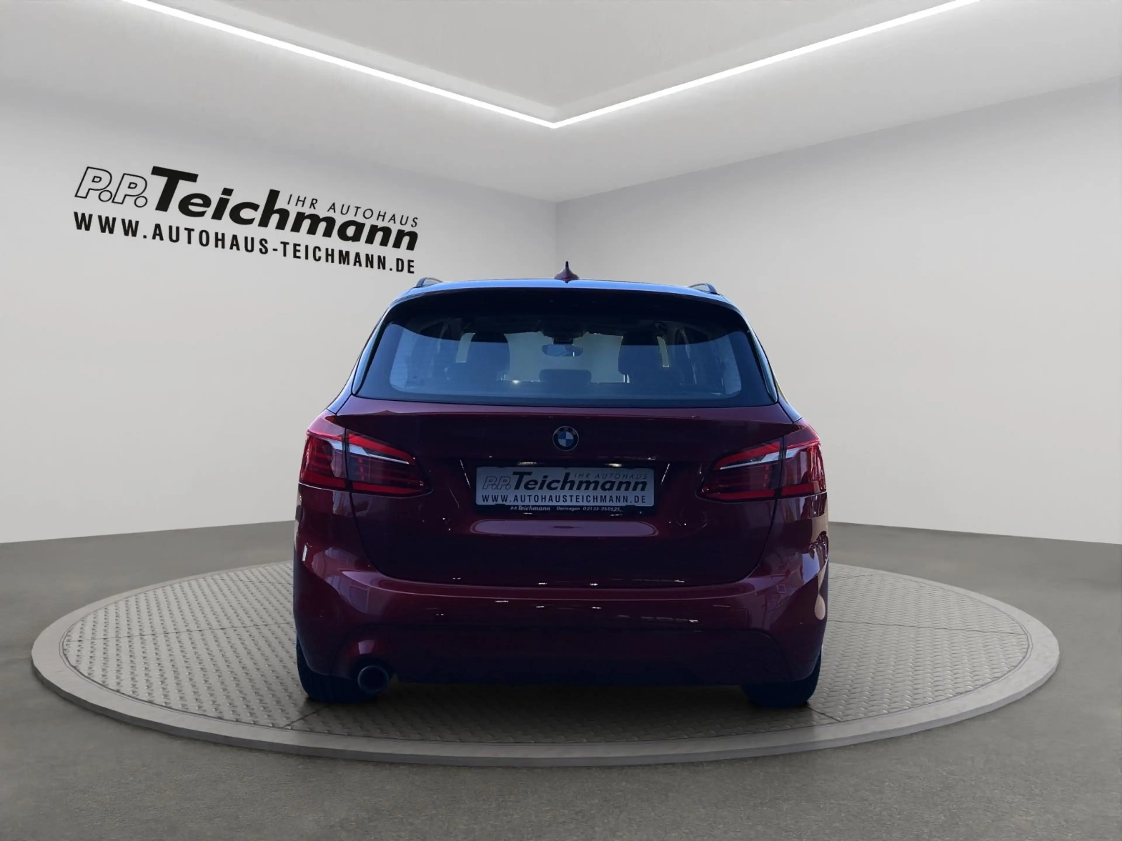 BMW 225 2 Active Tourer 225 xe — photo 6