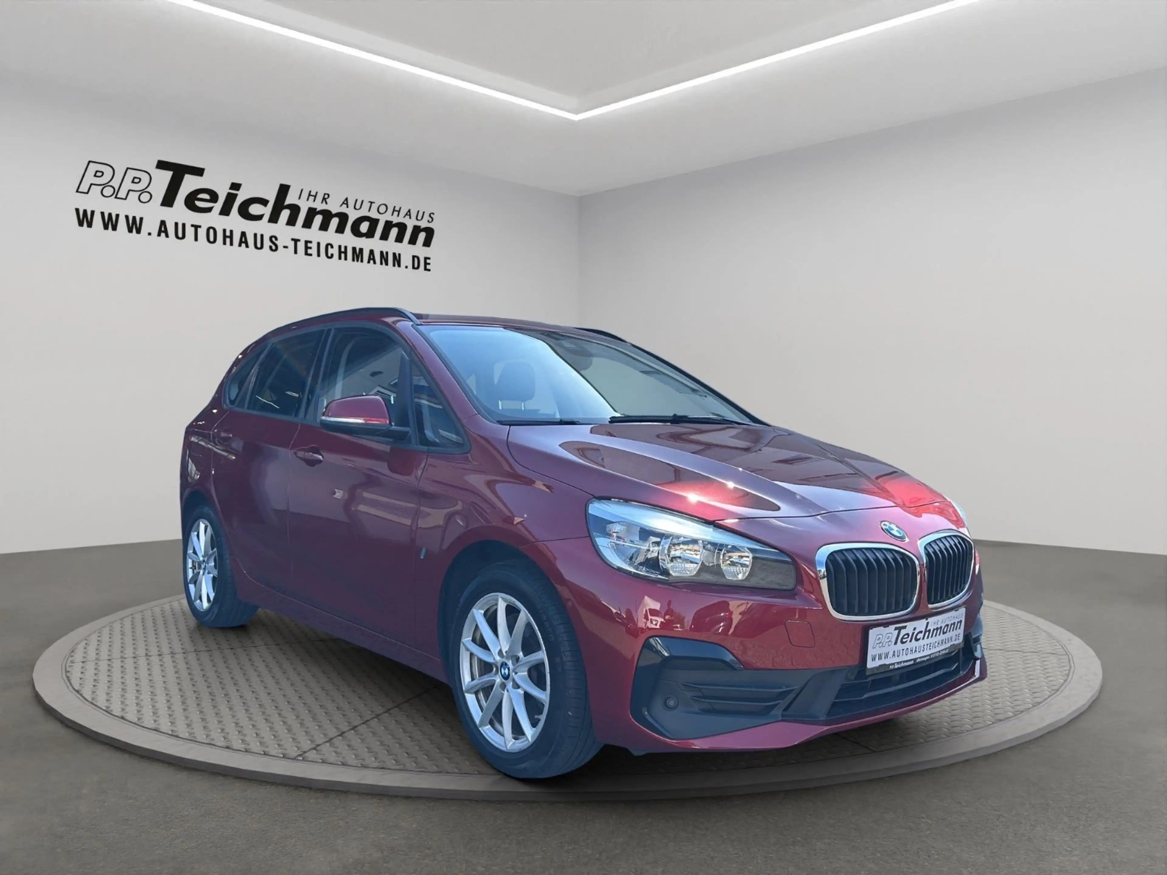 BMW 225 2 Active Tourer 225 xe — photo 3